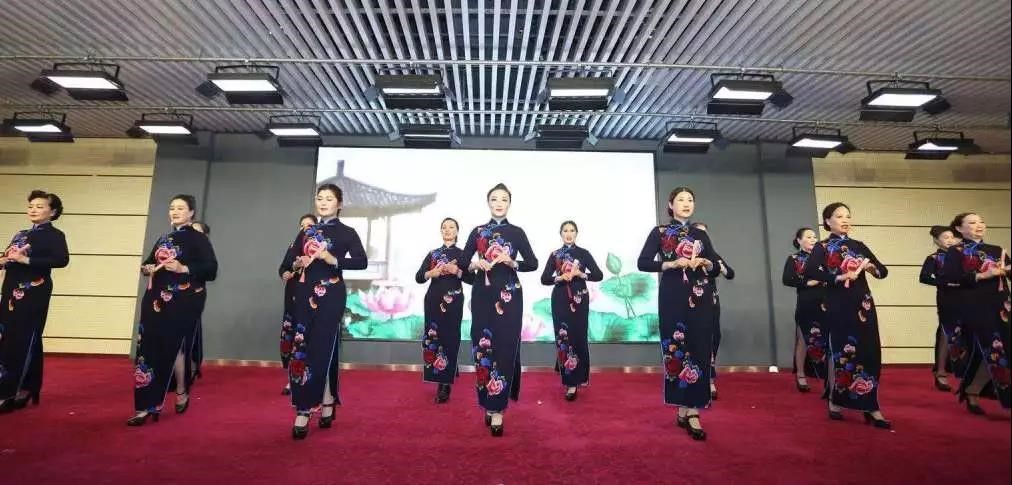 旗袍走秀《华夏儿女我最美》